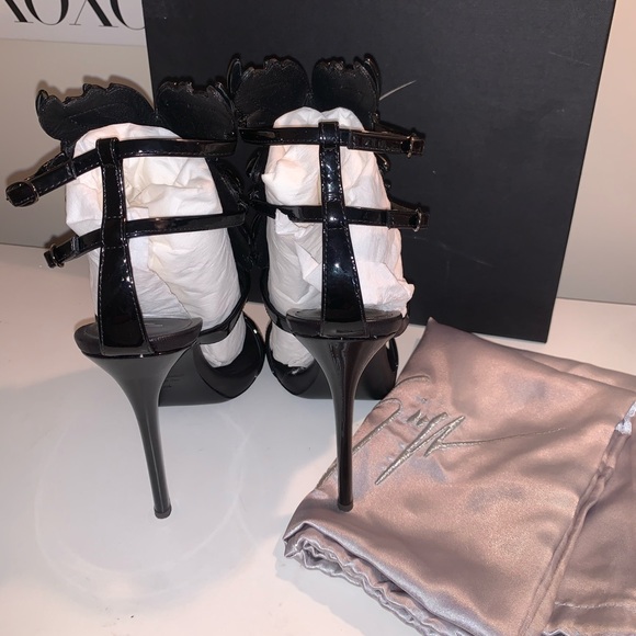 100% Authentic Giuseppe Zanotti Sandals - Picture 4 of 11